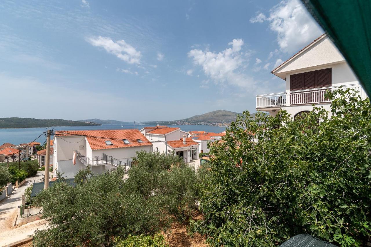 Apartments Fani Trogir Exterior photo
