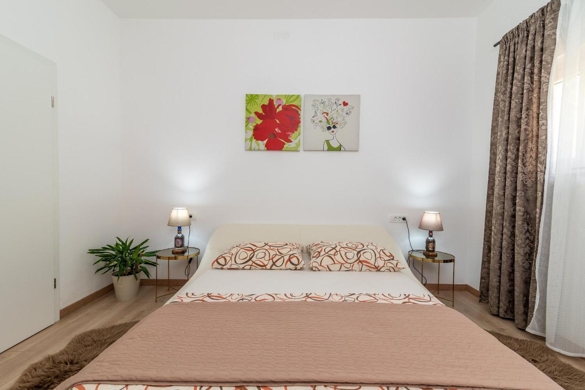 Apartments Fani Trogir Exterior photo